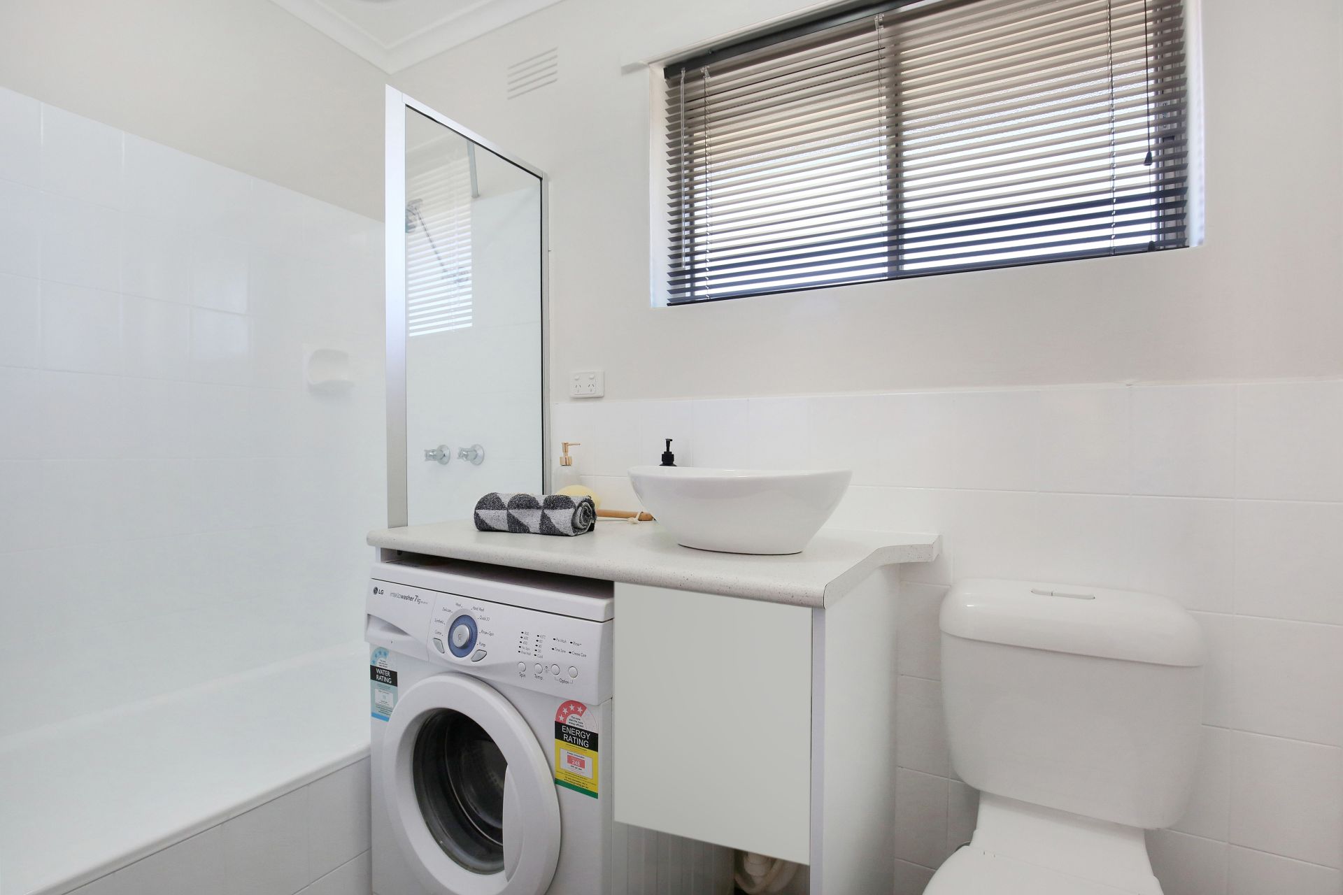NEWLY RENOVATED, GREAT LOCATION, GREAT LIFESTYLE