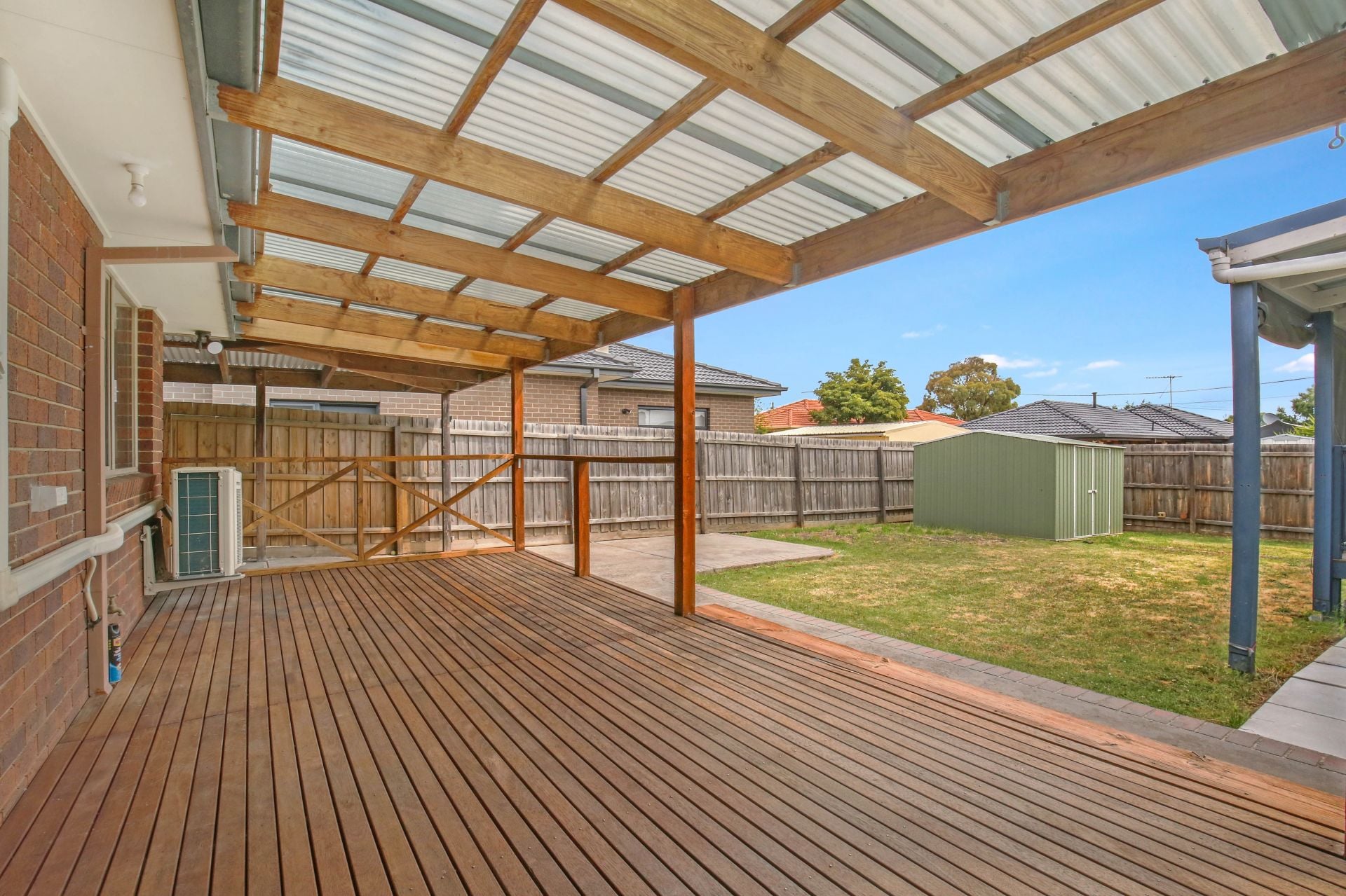 A RARE FIND - WITH A SEPARATE BUNGALOW!