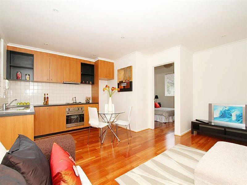 Secure & Modern Living with Amenities Close By