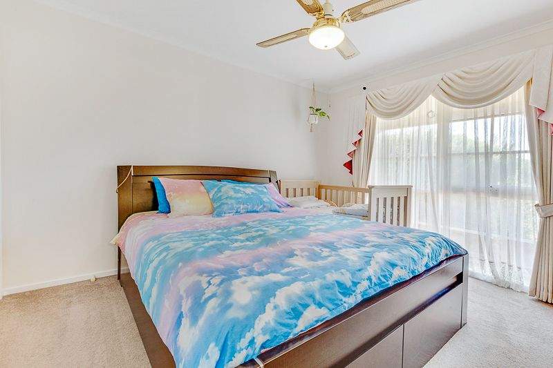 53 Halletts Way, Bacchus Marsh - Thumbnail 3
