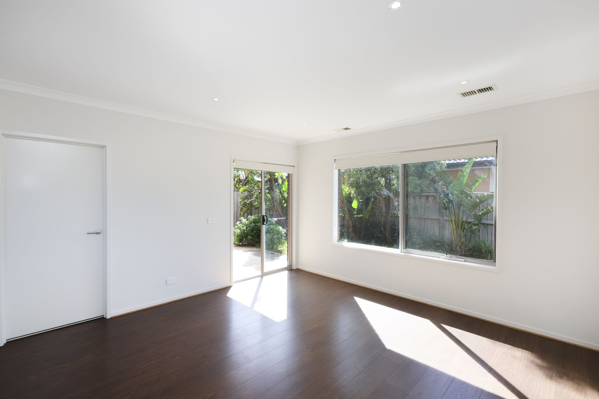 34 Jansar Street Point Cook VIC, Point Cook - Thumbnail 4