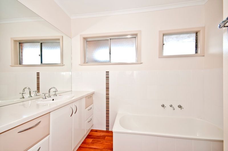 10 Quamby Avenue COLAC VIC, Colac - Thumbnail 8