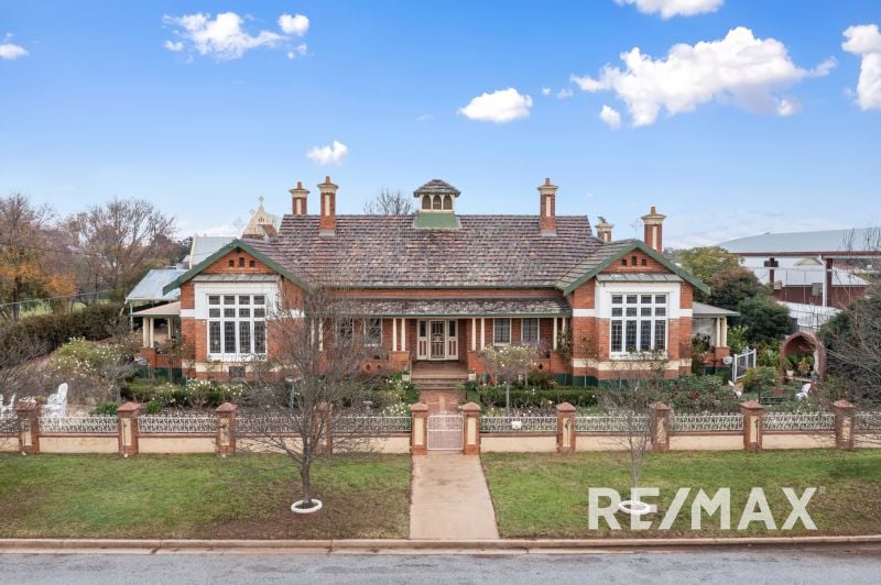 COOLAMON 56 Bruce Street