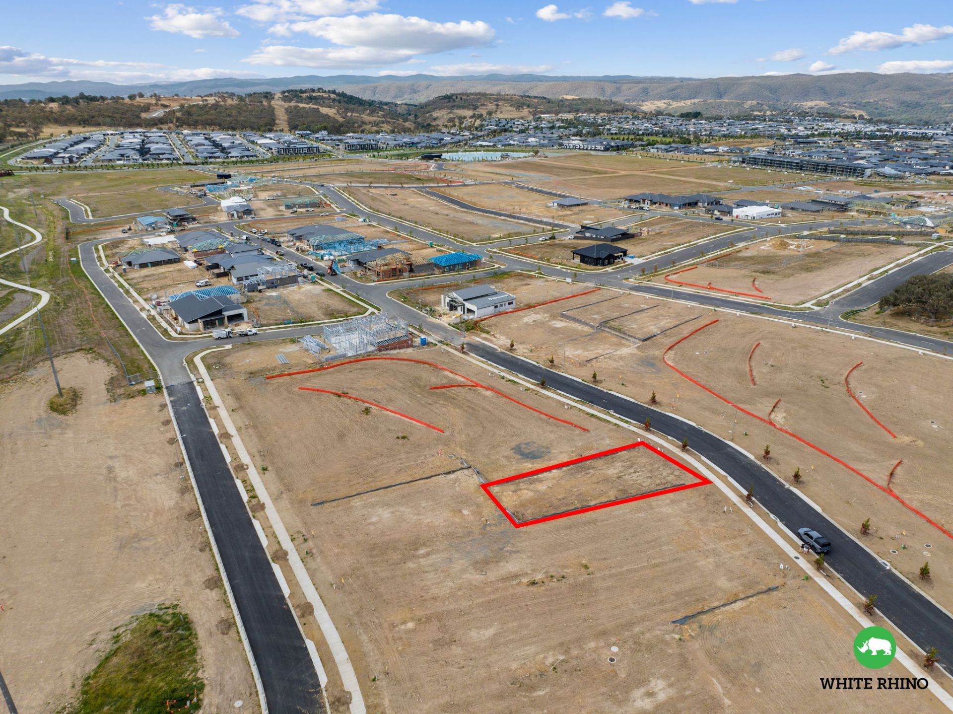 1132/ Halliday Street, Googong White Rhino Property