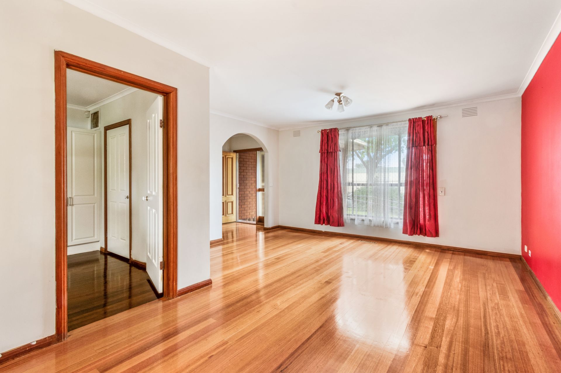 IDEAL FAMILY HOME
