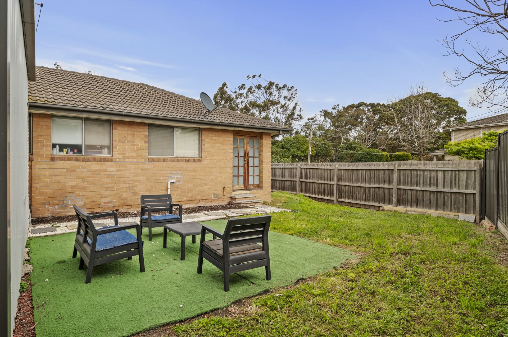 Convenience And Huge Size Tradies Garage
