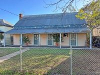 A piece of Bourke history in a quiet location in town