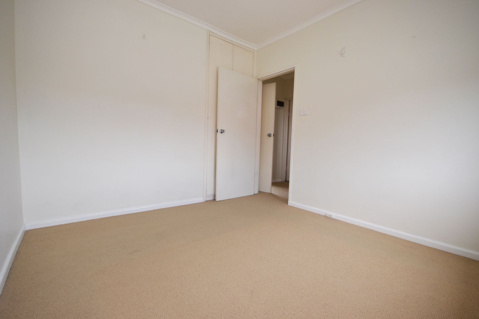 UPDATED ONE BEDROOM