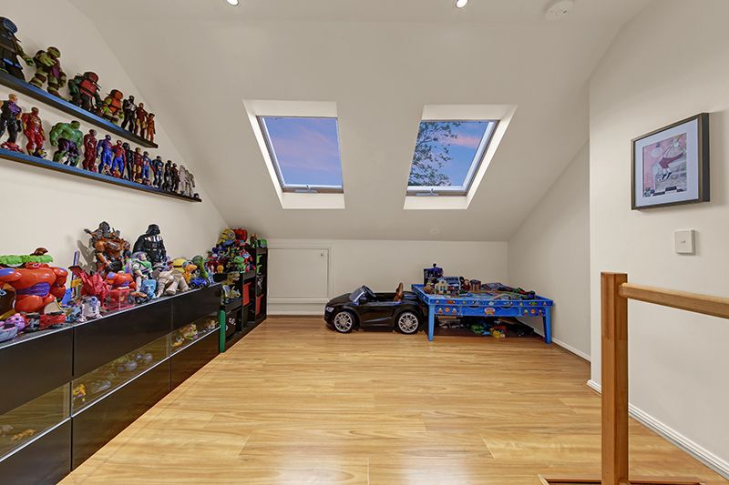 SOLD - Christmas is coming, vendor must sell!