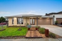 23 Yellowstone Avenue, Clyde VIC, Clyde - Image 1