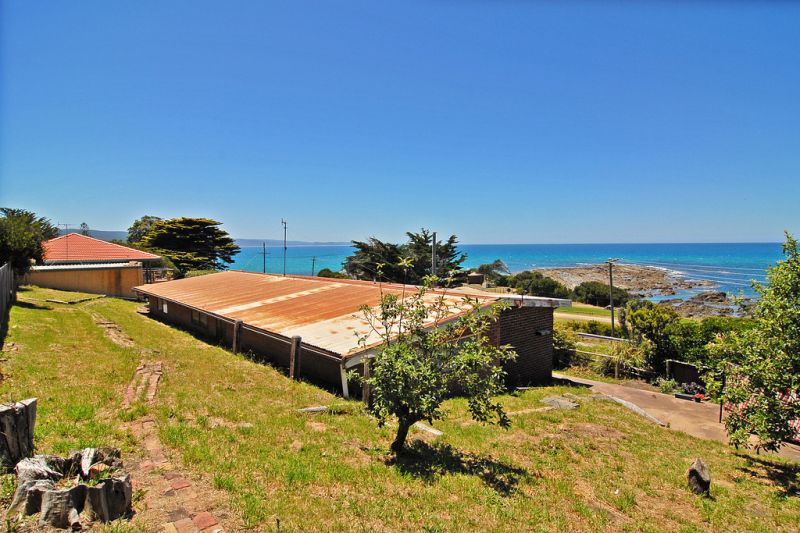 20 Ocean Road South, Lorne, VIC, Lorne - Thumbnail 3