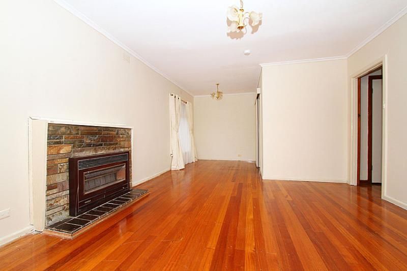 PRICE $290-310PW LOOKING FOR A GREAT TENANT!