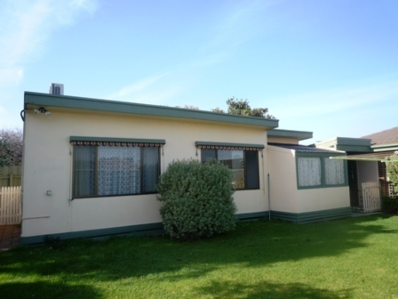 1 BEDROOM GRANNY FLAT