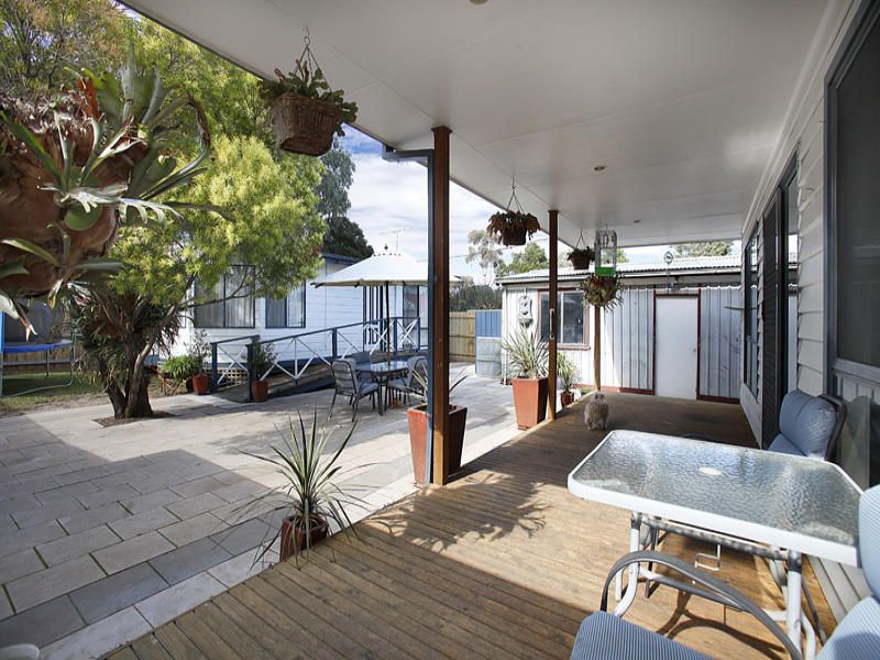 6 Conifer Avenue, Brooklyn - Thumbnail 4