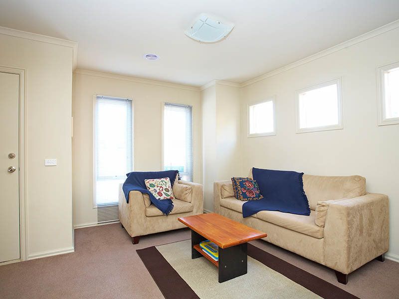 16/23 Catherine Road, Point Cook - Thumbnail 3