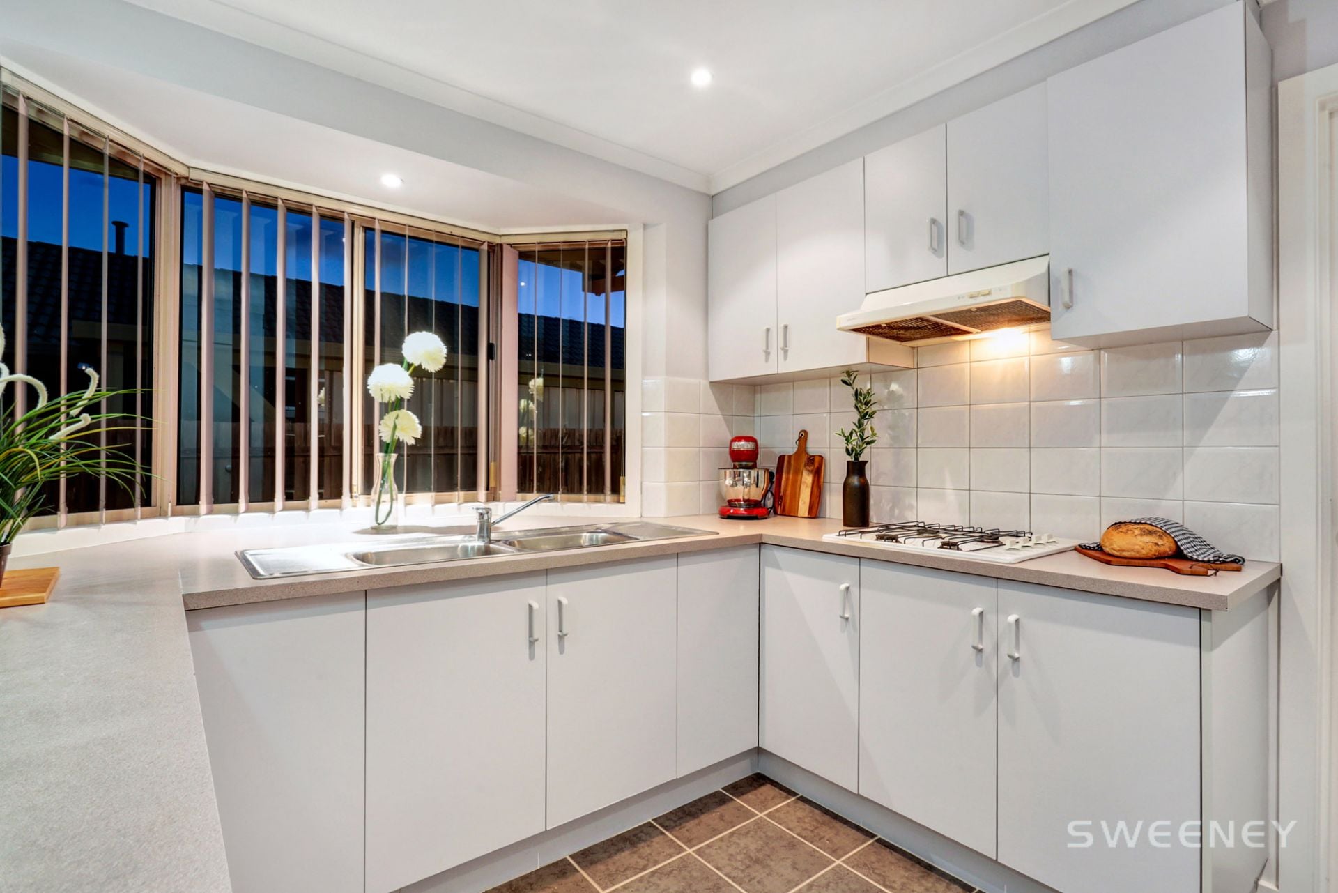 4 Gazley Court, Altona Meadows - Thumbnail 4