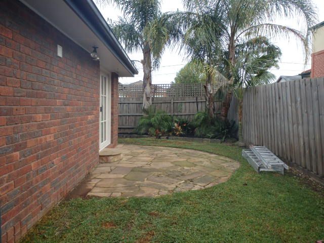 Spacious Unit in Garden Setting