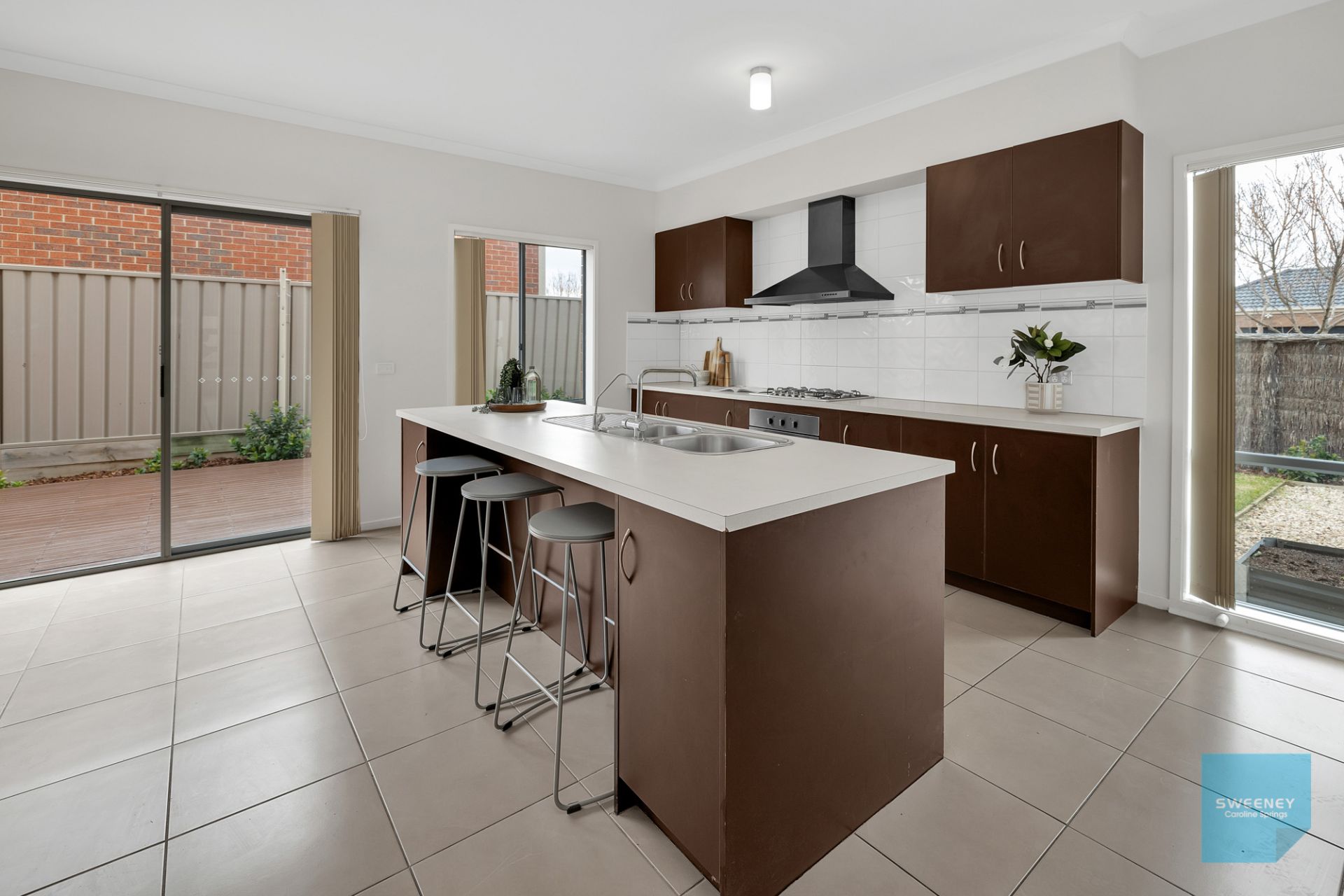 2 Forest Glade Way, Caroline Springs - Thumbnail 5