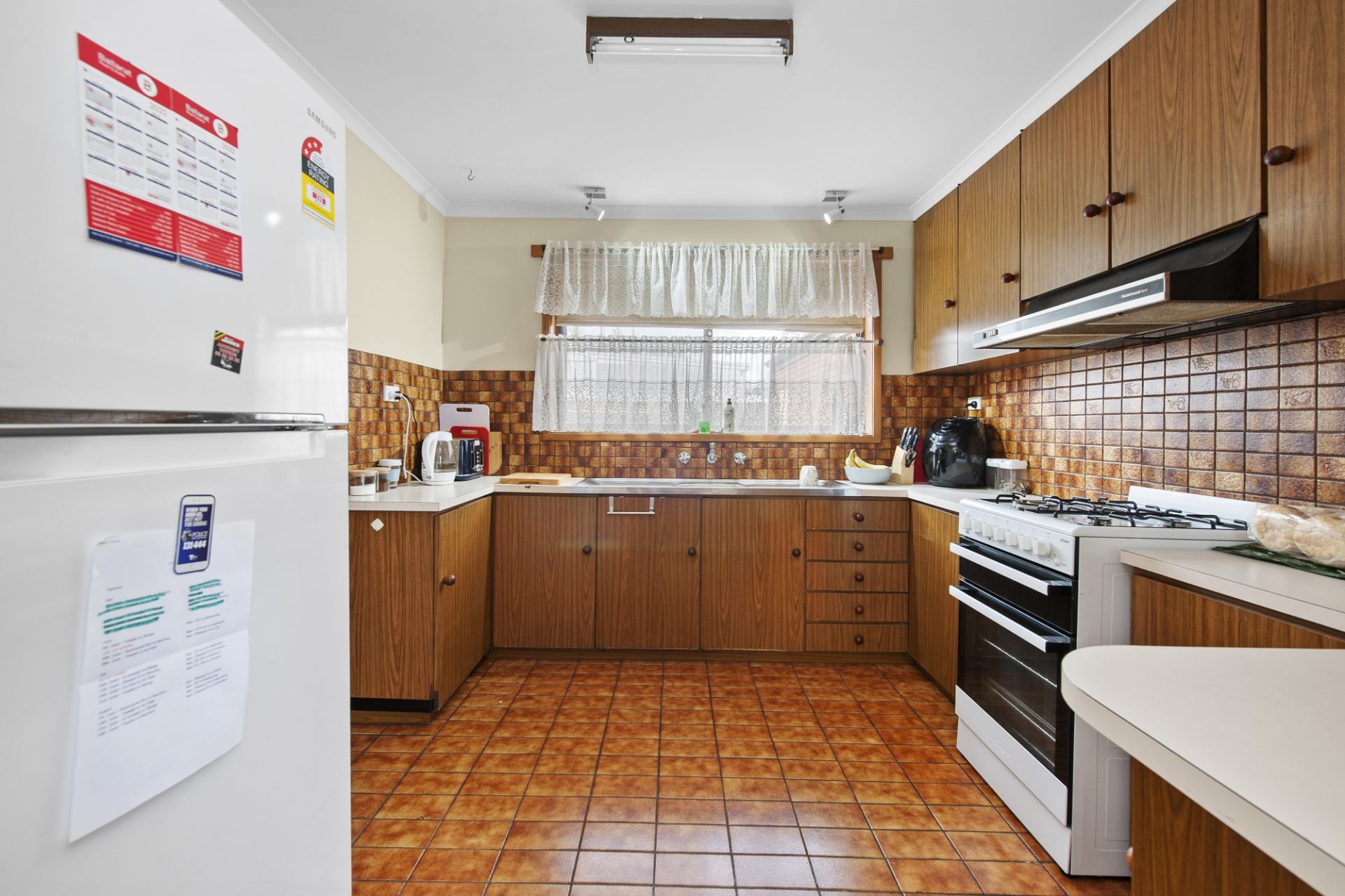 2/301 Main Road, Golden Point, Golden Point - Thumbnail 6