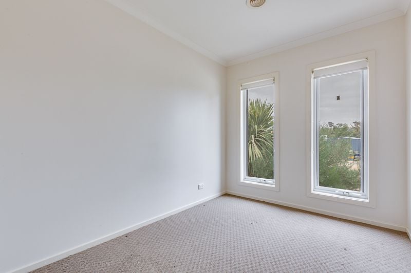 4/11-15 Silverdale Drive, Bacchus Marsh - Thumbnail 6