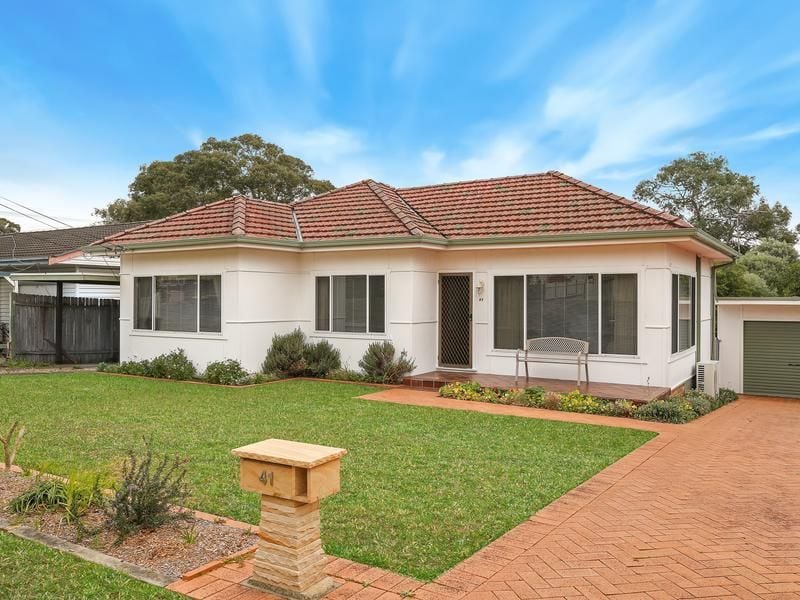 41 Wollybutt Road, ENGADINE, Engadine - Thumbnail 2