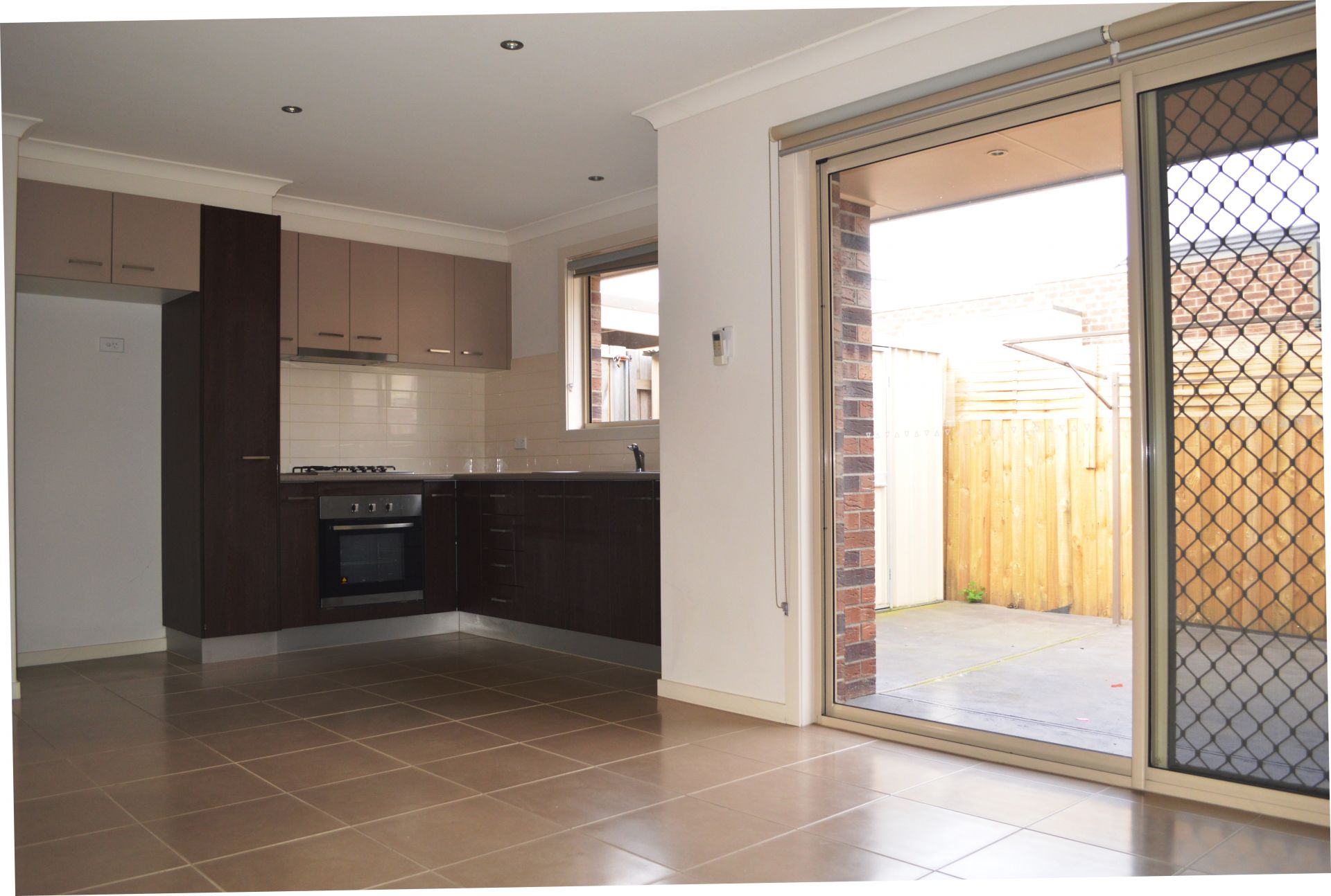 CENTRAL LOCATION, AFFORDABLE & MAINTENANCE FREE LIVING !