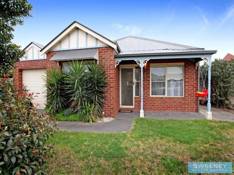 4 Dunstall Gardens, Caroline Springs - Thumbnail 2