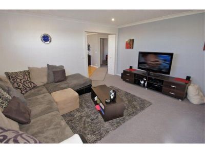 3
 
 
 
  
 
 
 2
 
 
 
  
 
 
 4
 
 
 
 
 
 
 
 1 Daydawn Court, ULVERSTONE TAS 7315, Ulverstone - Thumbnail 5