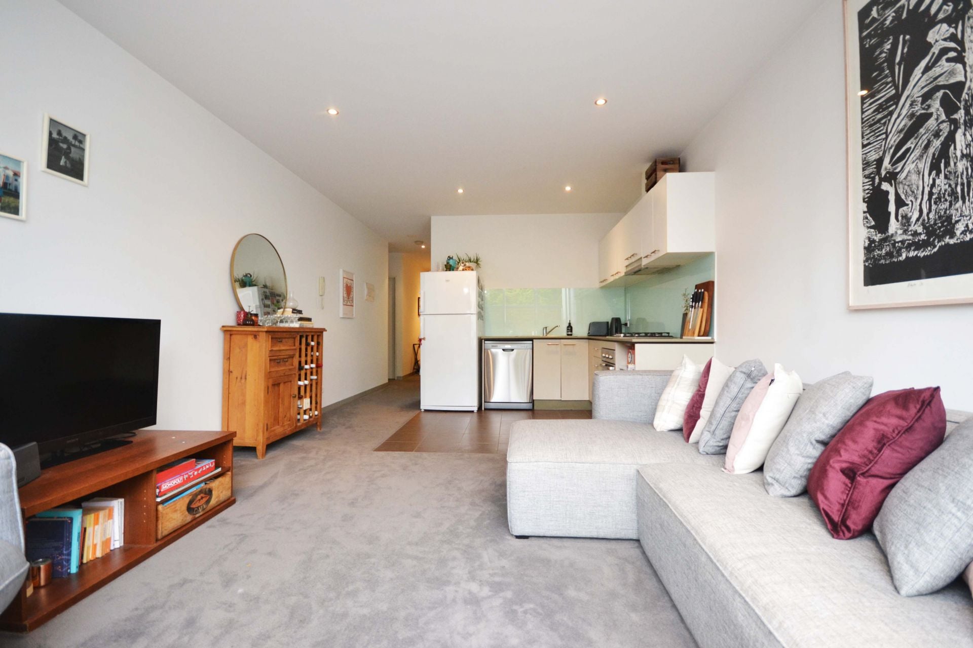 EXCLUSIVE APARTMENT LIVING