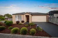 1 Greenview Court, Cranbourne North VIC, Cranbourne North - Image 1