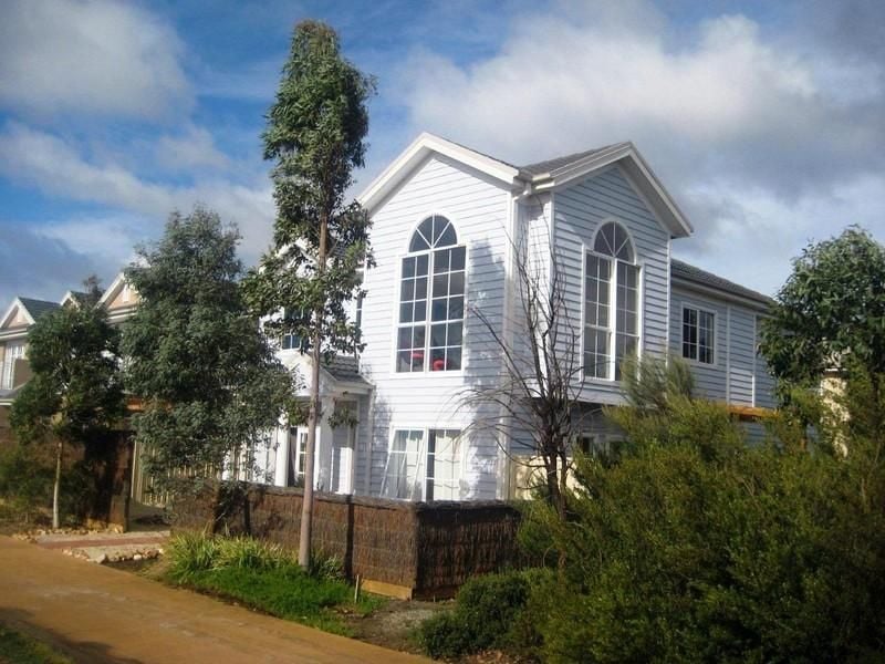 11/7 Toolondo Close, Caroline Springs - Thumbnail 2