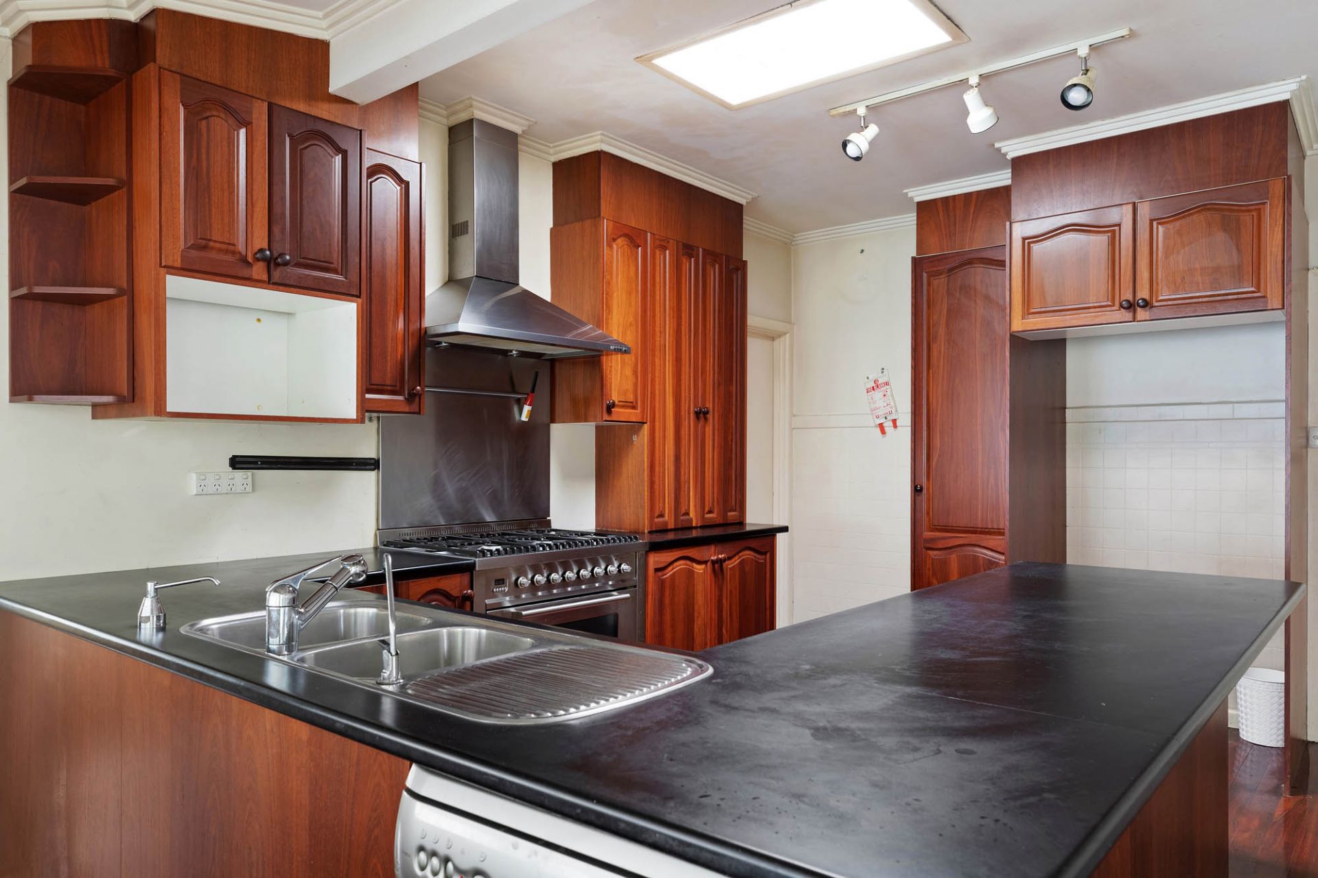 181 East Boundary Road, Bentleigh East - Thumbnail 3