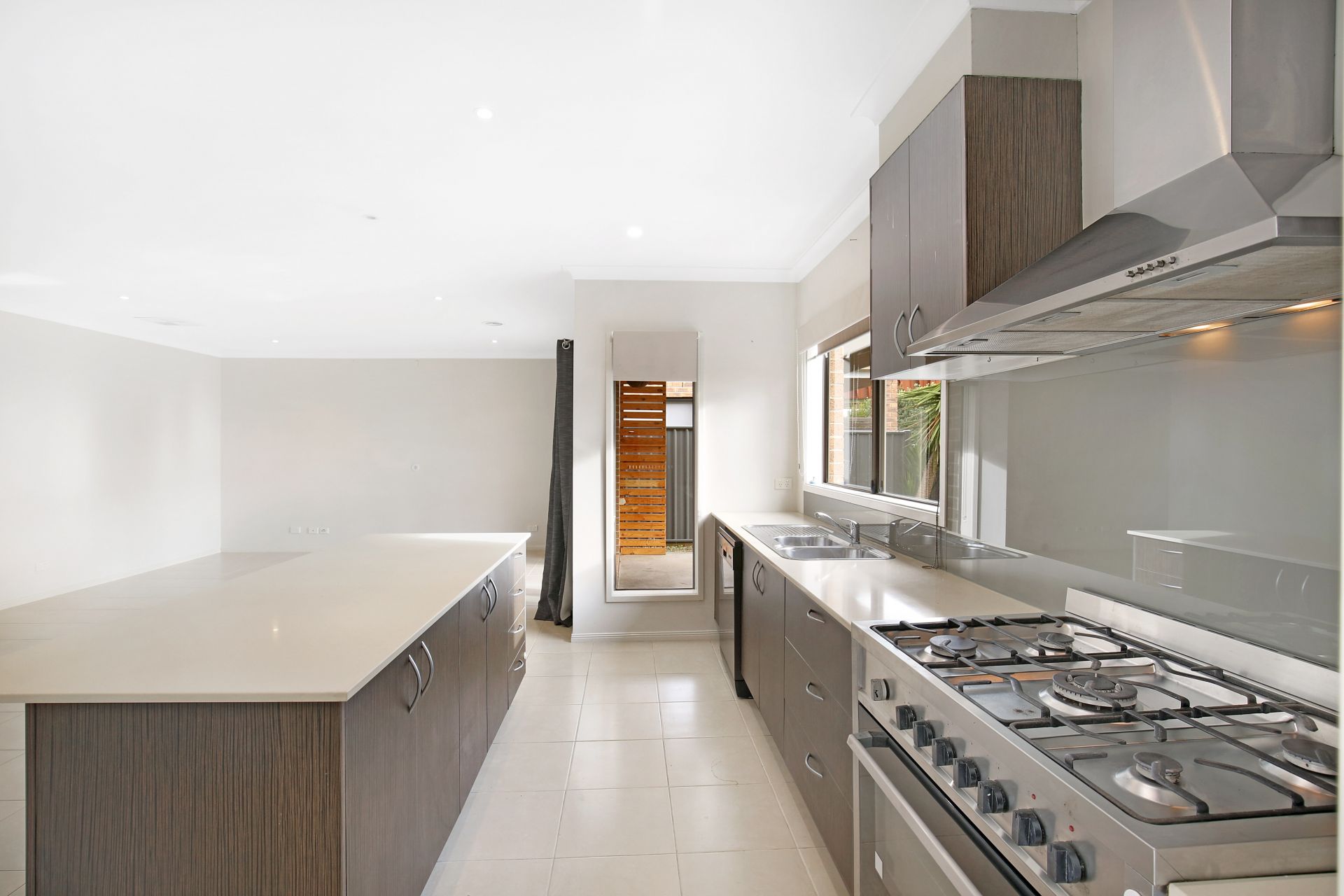 FAMILY HOME IN HAWKESTOWE!