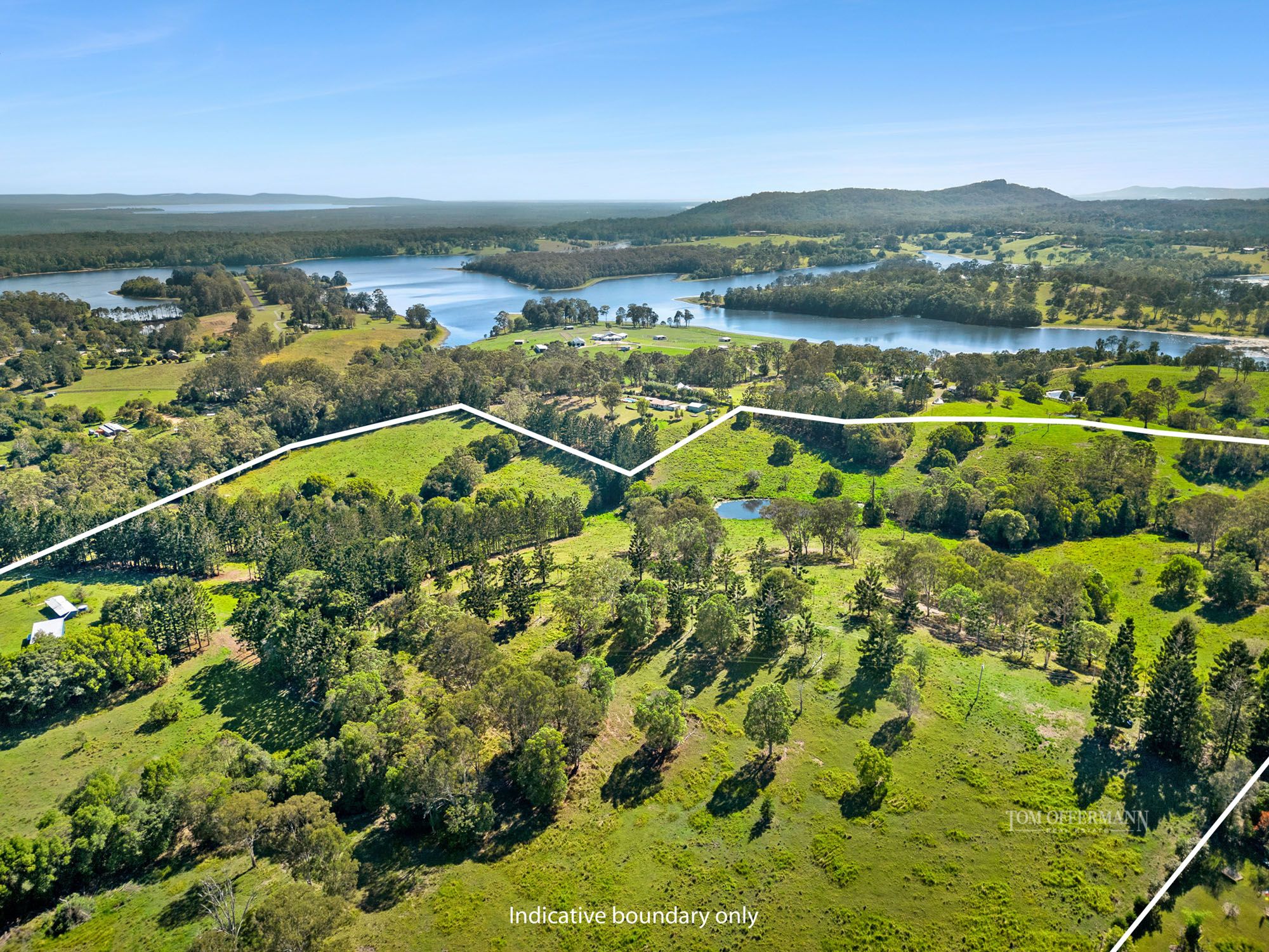 Real Estate For Sale 44 Hoy Road Lake Macdonald , QLD