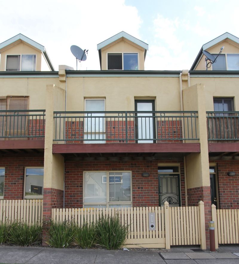 2/1A Main Drive, Bundoora