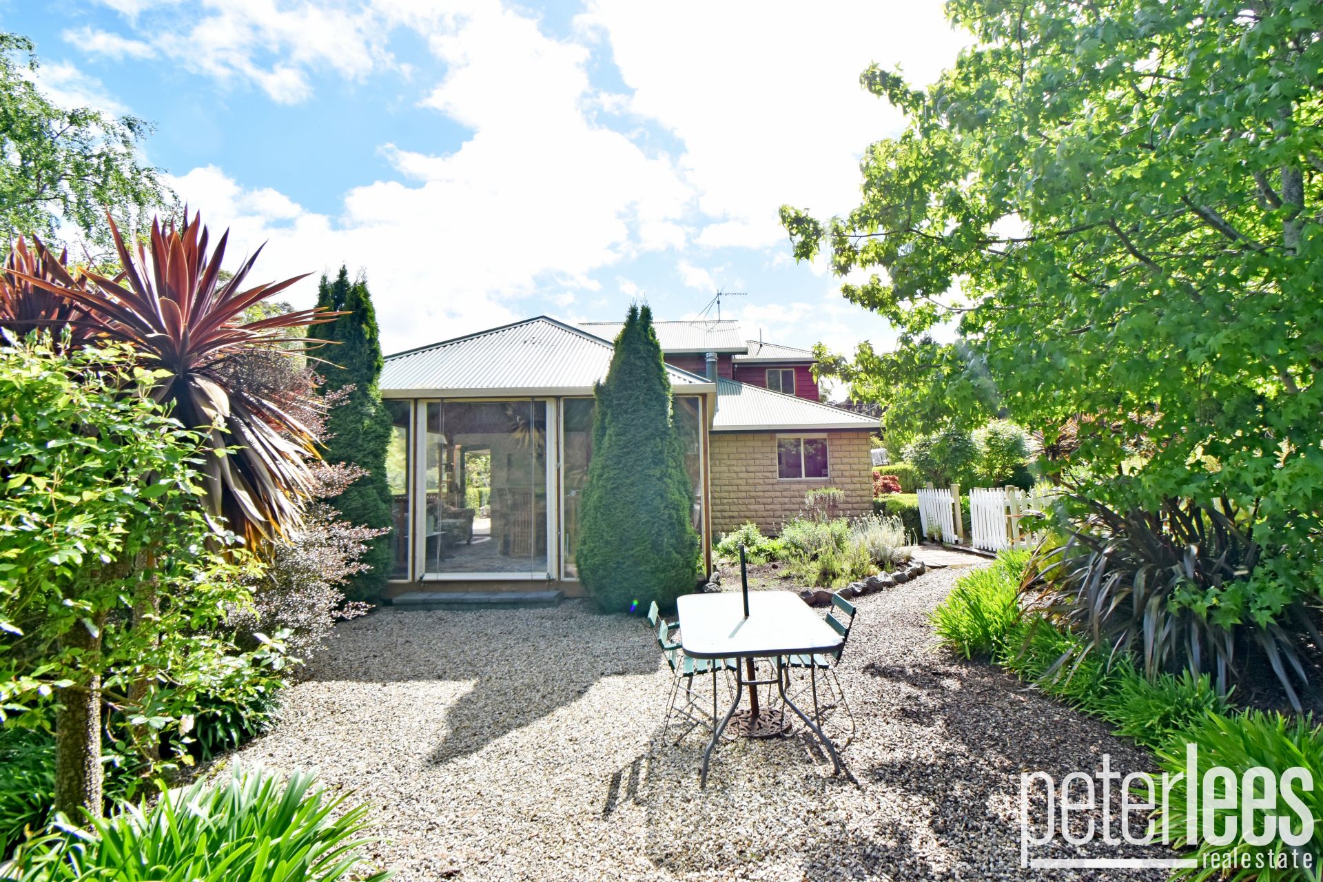10 Burton Street Hillwood Peter Lees Real Estate