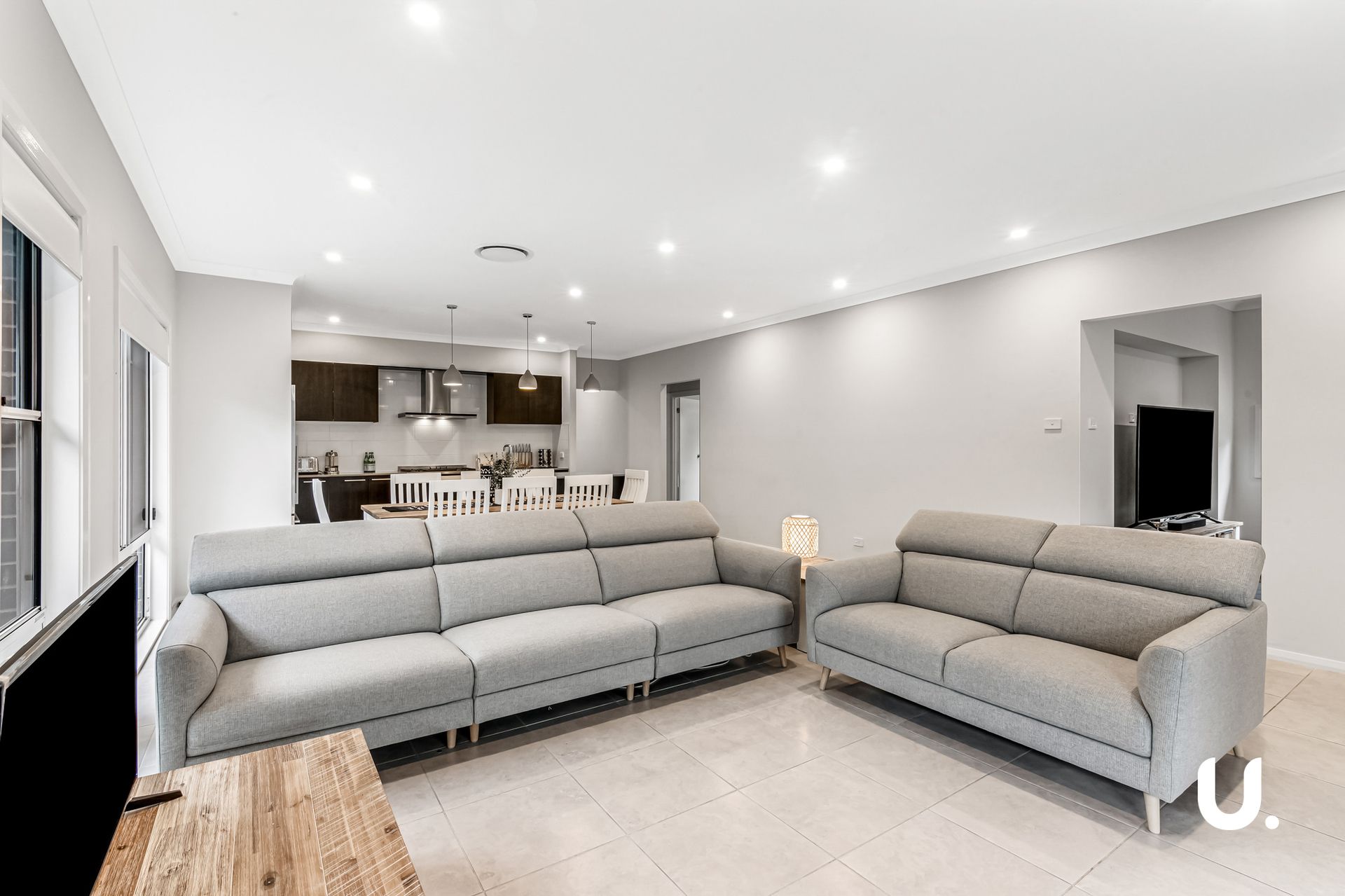 Riverstone 26 Titania Street