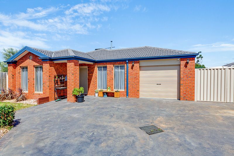 2/6 Conn Court, Bacchus Marsh - Thumbnail 2