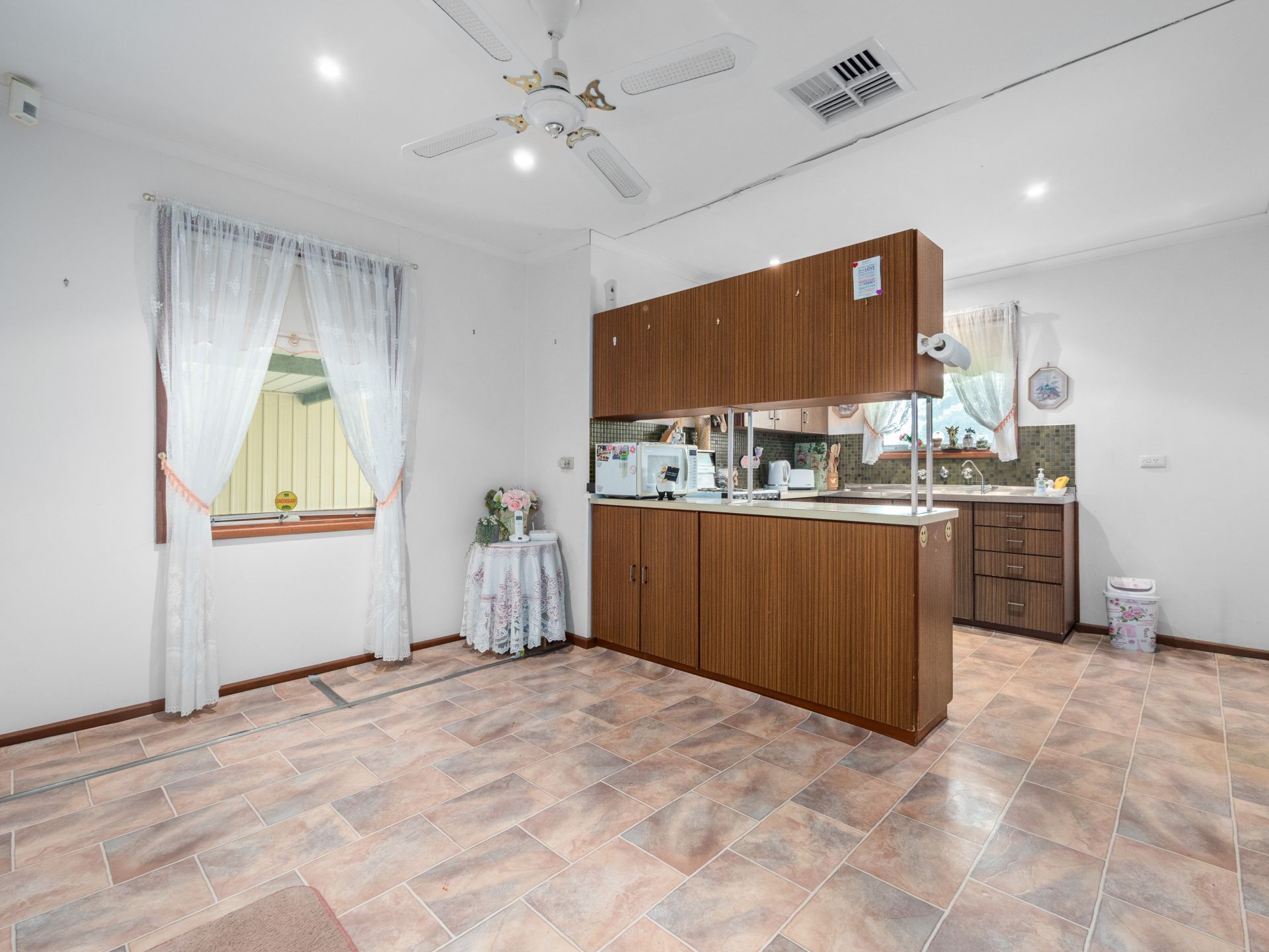 13 Conmurra Court, Craigmore - Thumbnail 5