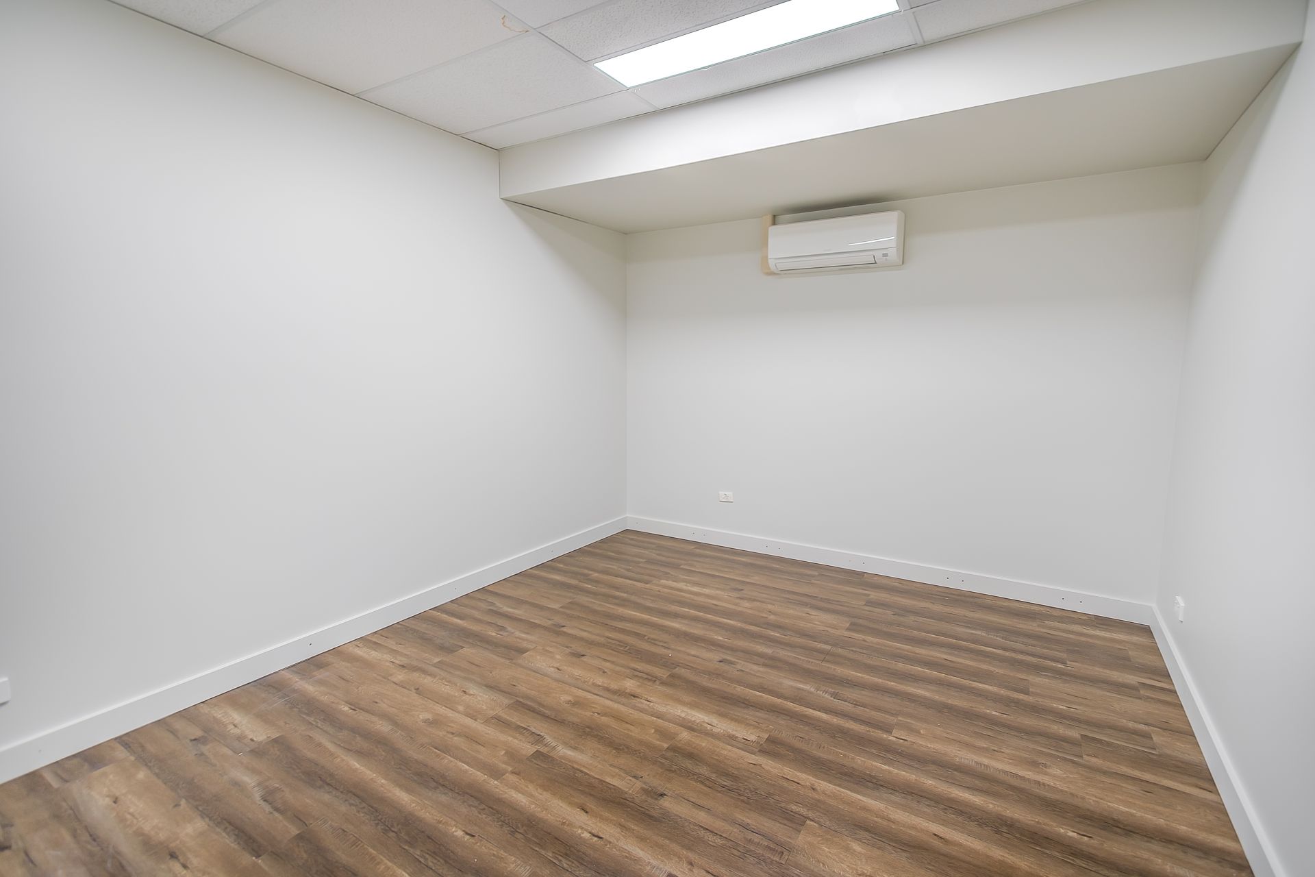 BOUTIQUE FIRST FLOOR OFFICE IN PRIME LOCATION - OWNER WILL CONSIDER ALL OFFERS