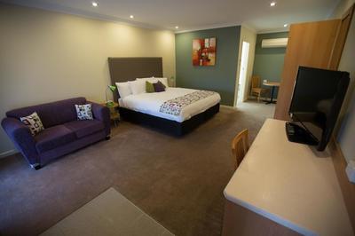 MOTEL LEASEHOLD FOR SALE - PRIME REGIONAL CITY