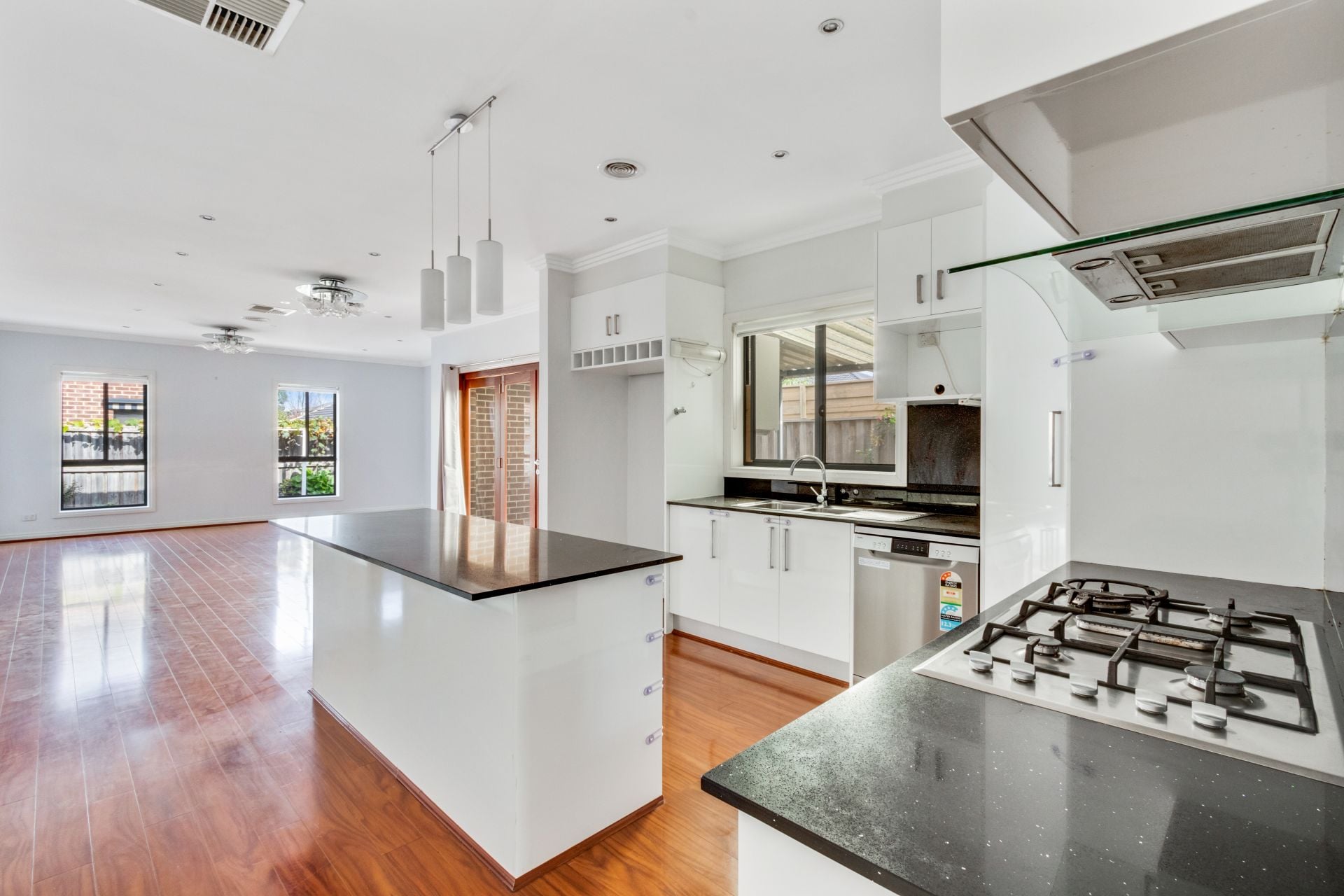 MODERN & LOW MAINTENANCE