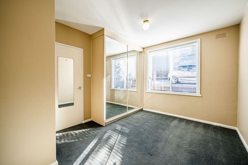 8/345 Moreland Road, Coburg