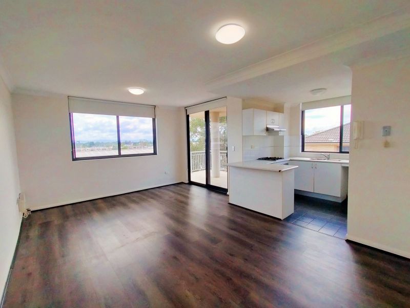 Level 3/52/31 Third Avenue, Blacktown