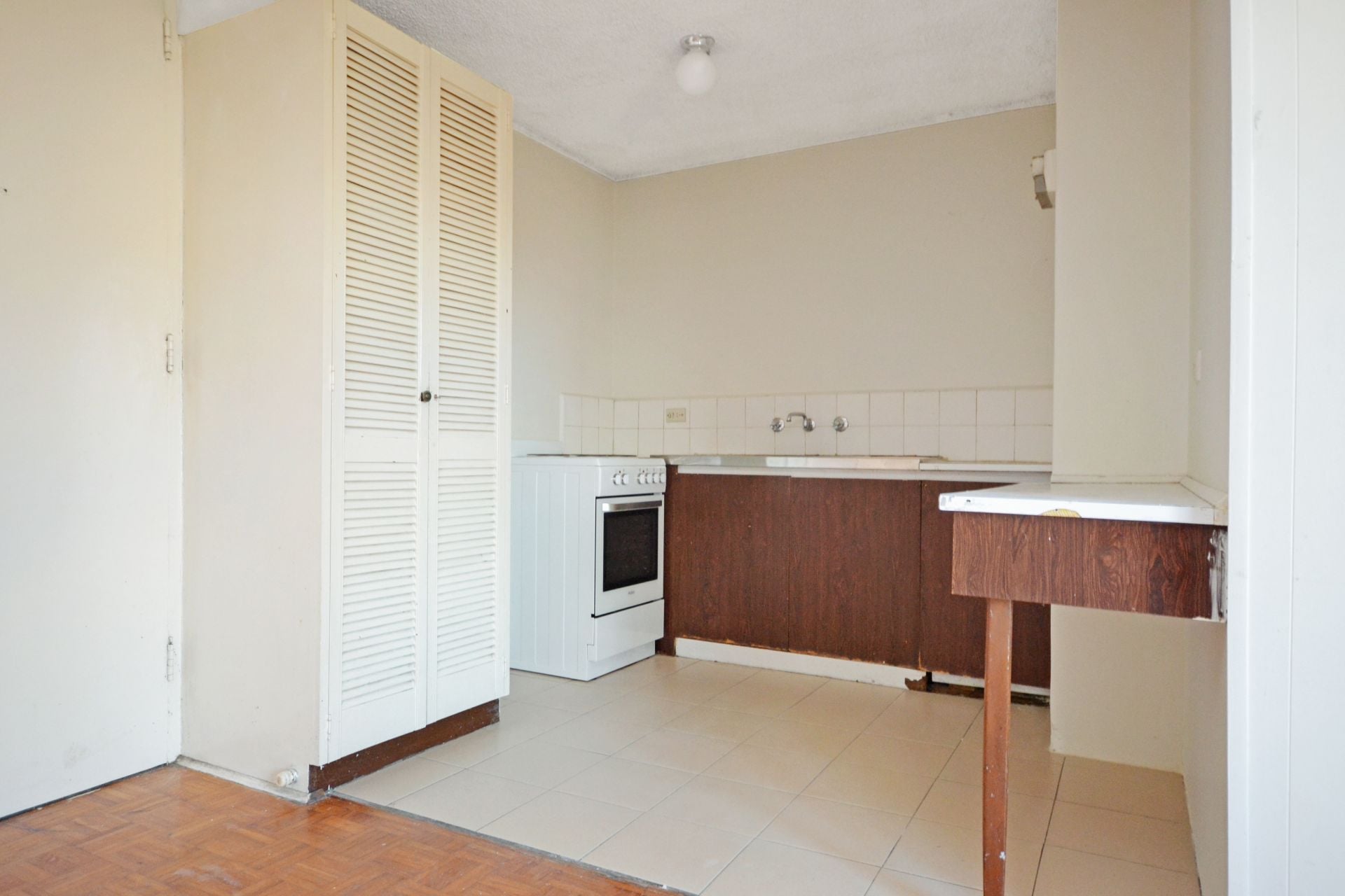 LOW MAINTENANCE LIVING IN THE HEART OF PRESTON!