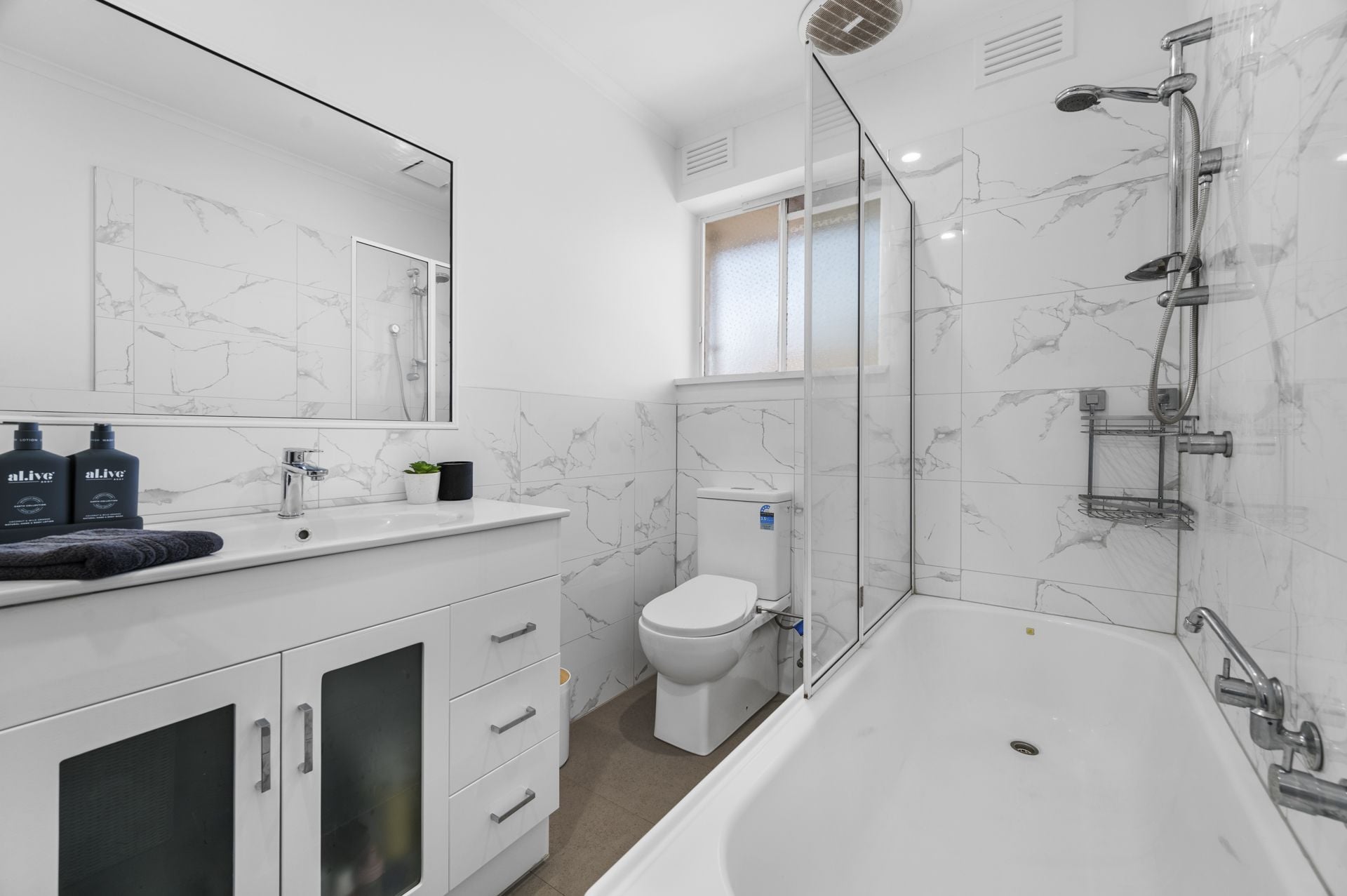 Essendon Gem: Stylish & Convenient