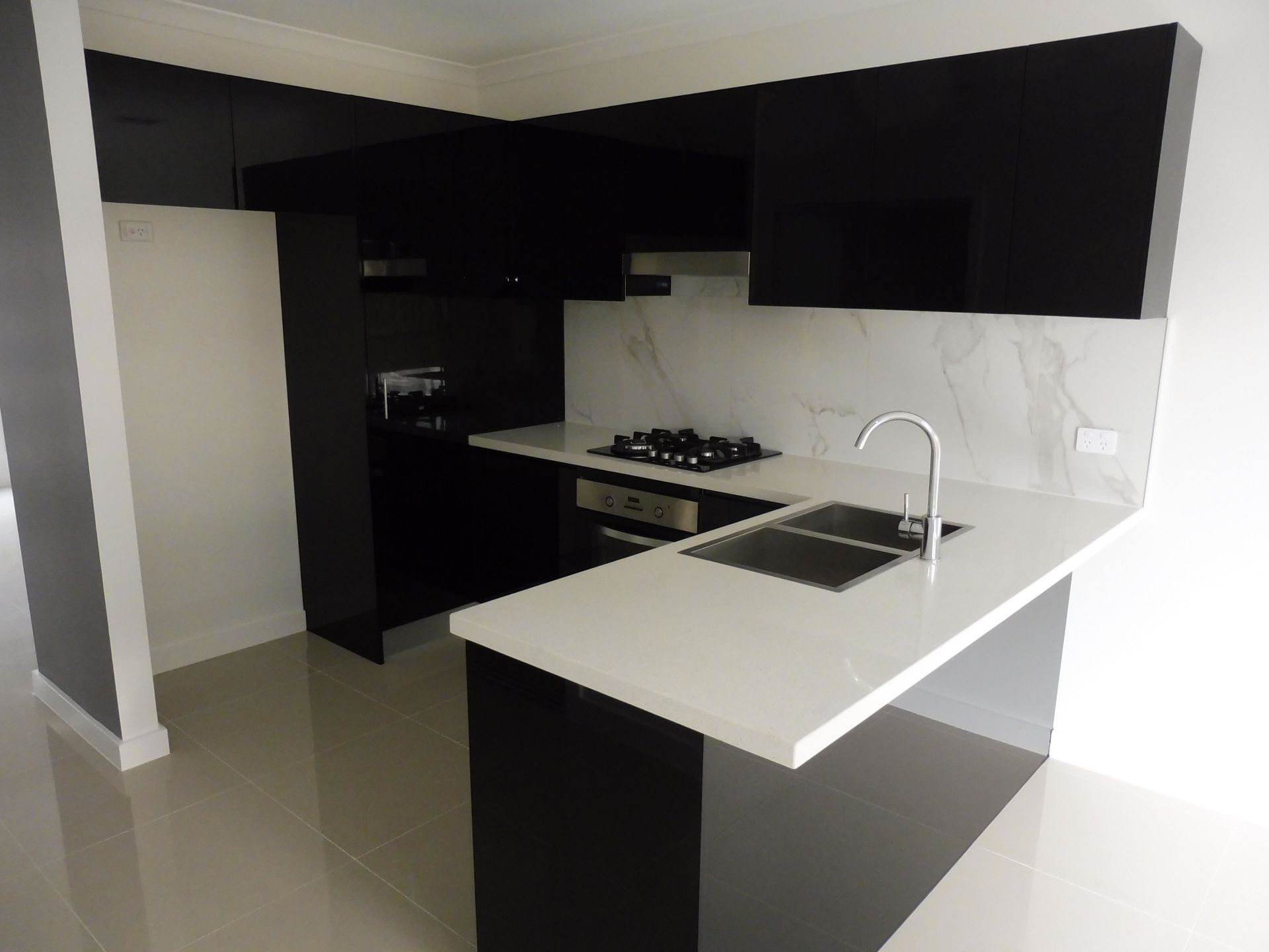 Brand New 6 Star Contemporary Living Townhouse