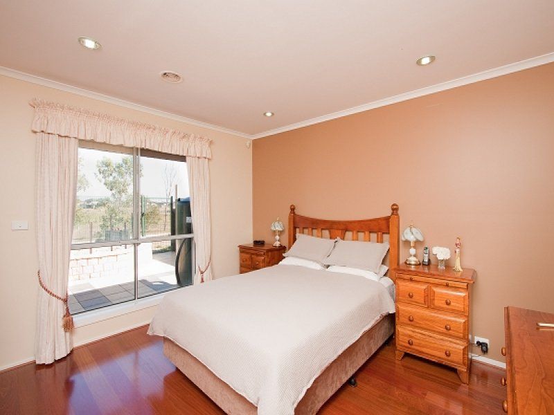 67 Sommers Drive, Altona Meadows - Thumbnail 7