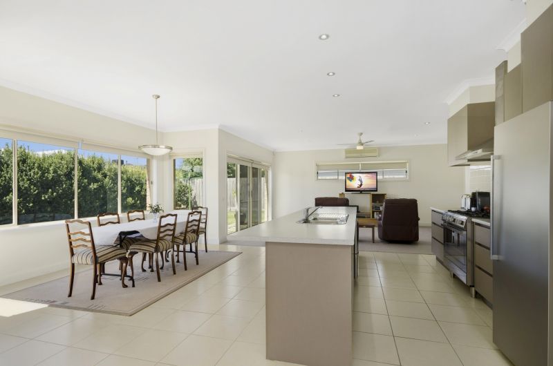 8 Greenview Rise Ocean Grove VIC, Ocean Grove - Thumbnail 7