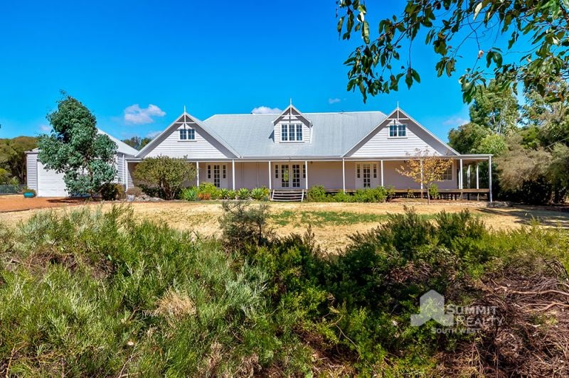 Real Estate For Sale 18 Britza Avenue Roelands , WA